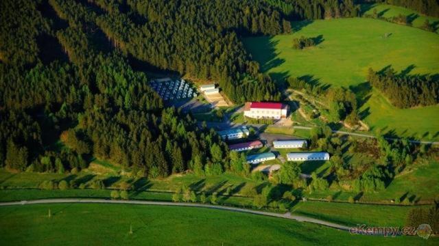 فندق Stare Mesto في  Cyklocamp Pod Landstejnem المظهر الخارجي الصورة