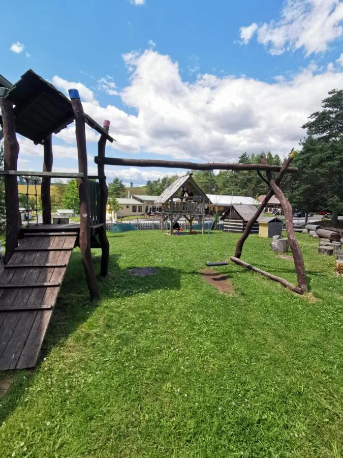 فندق Stare Mesto في  Cyklocamp Pod Landstejnem المظهر الخارجي الصورة